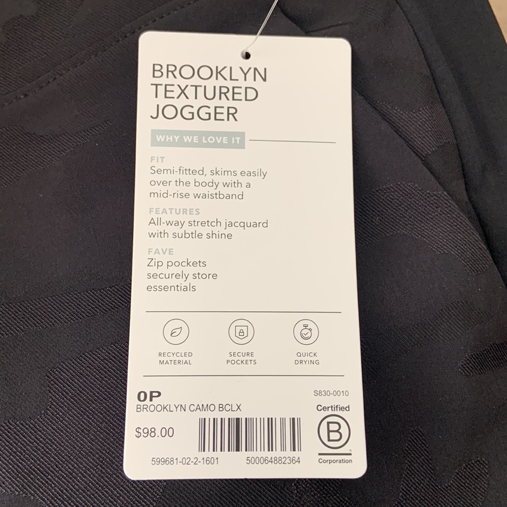 ATHLETA Brooklyn Camo Textured Jogger Black NWT - Picture 4 of 4